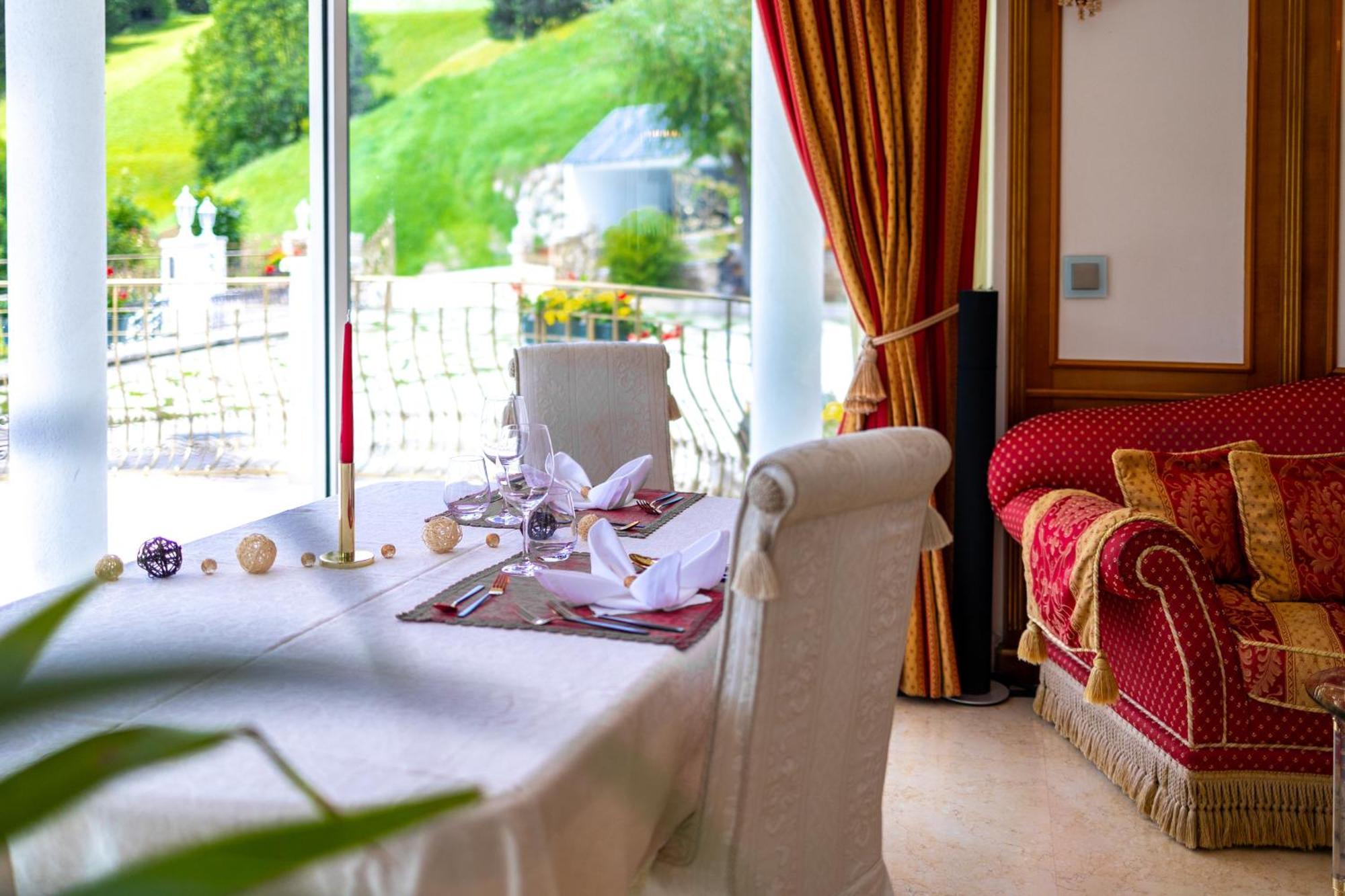 B&B Das Land-Palais - Private Mountain Hideaway Selva dei Molini Bagian luar foto
