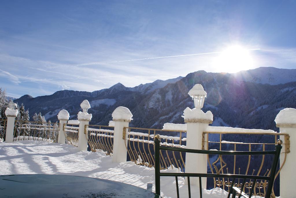B&B Das Land-Palais - Private Mountain Hideaway Selva dei Molini Bagian luar foto