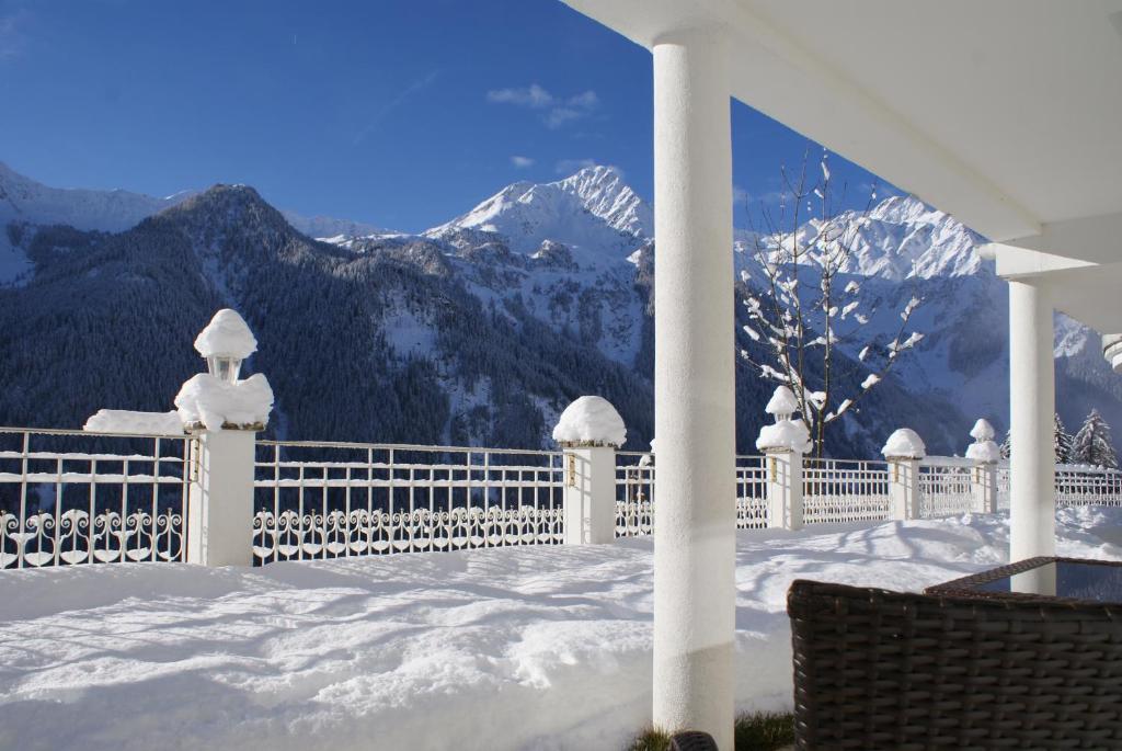 B&B Das Land-Palais - Private Mountain Hideaway Selva dei Molini Ruang foto